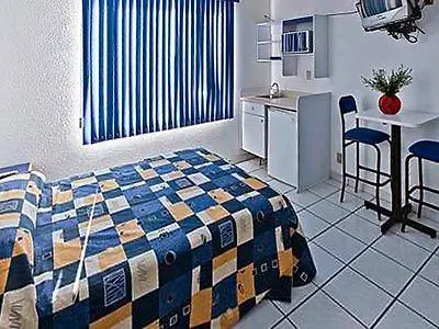 H Hotel And Suites Lopez Mateos Guadalajara 3*,